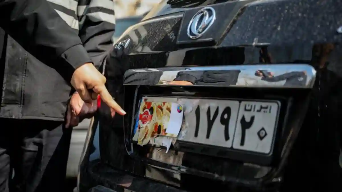 مخدوش بودن پلاک و ابطال گواهینامه رانندگی